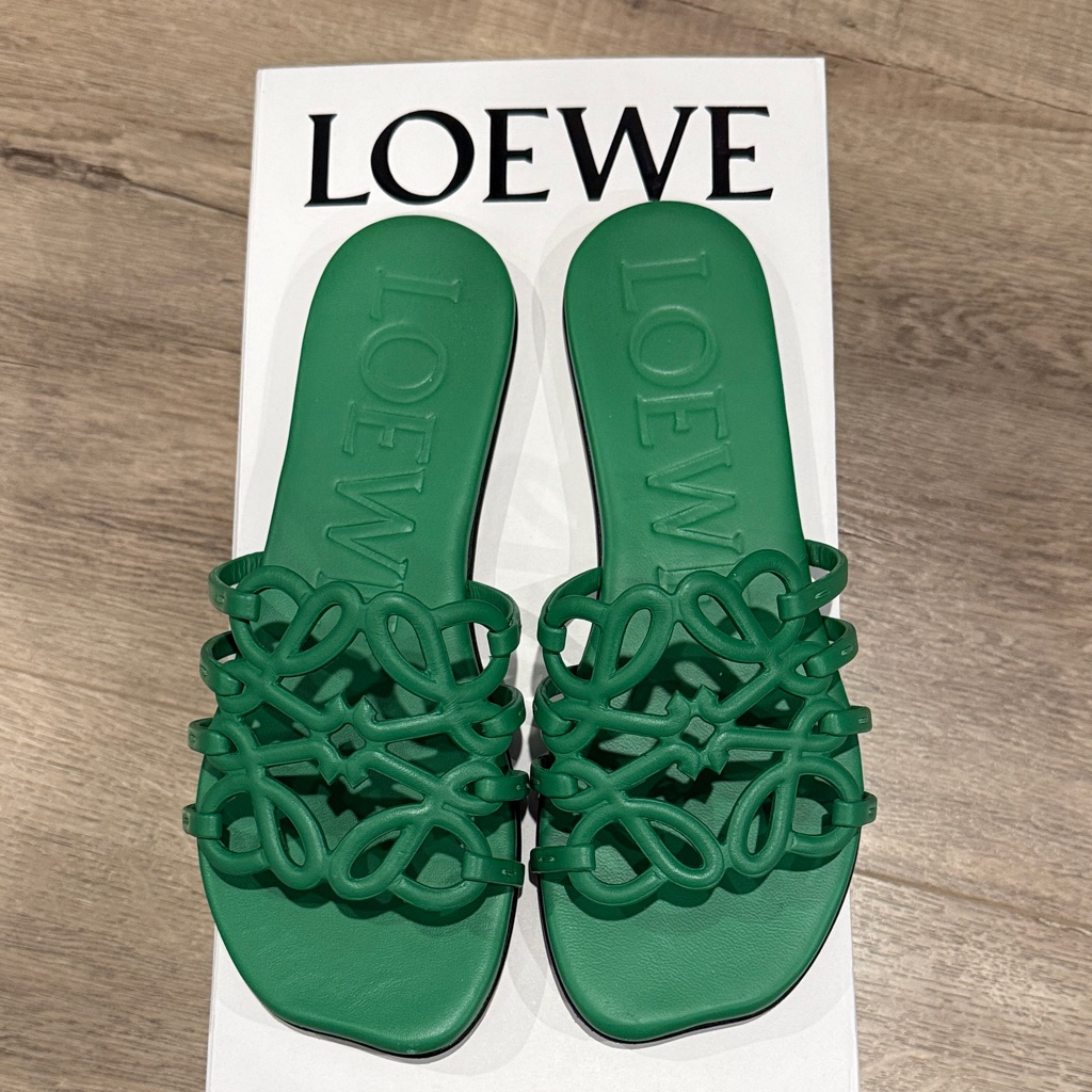 Loewe Petal Anagram Slide In Soft Calfskin